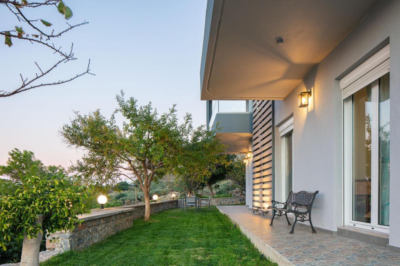 Aparthotel Pietra Di Mare Petres  Exteriér fotografie