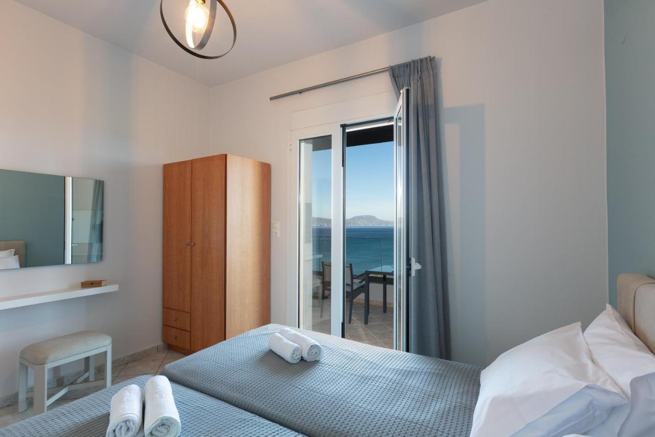 Aparthotel Pietra Di Mare Petres  Exteriér fotografie