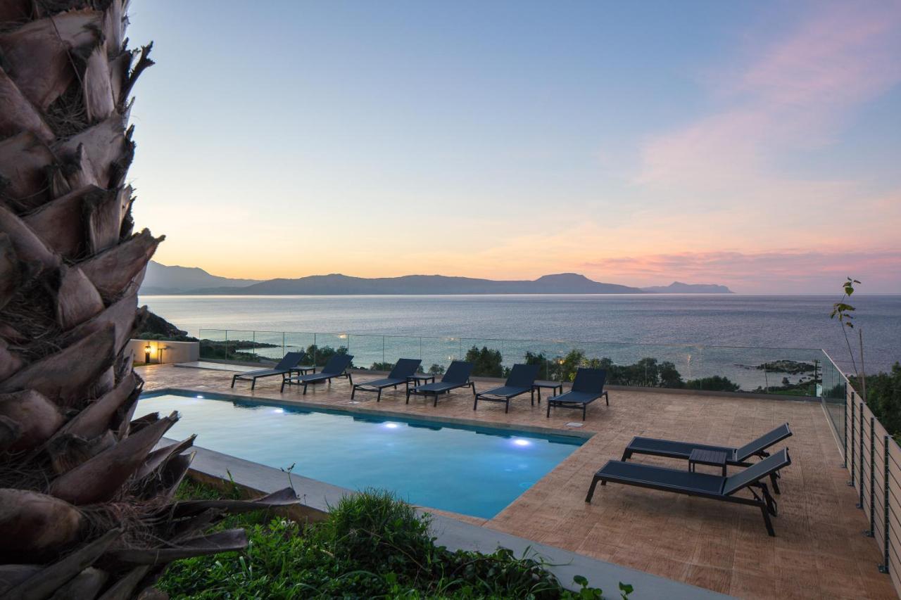 Aparthotel Pietra Di Mare Petres  Exteriér fotografie